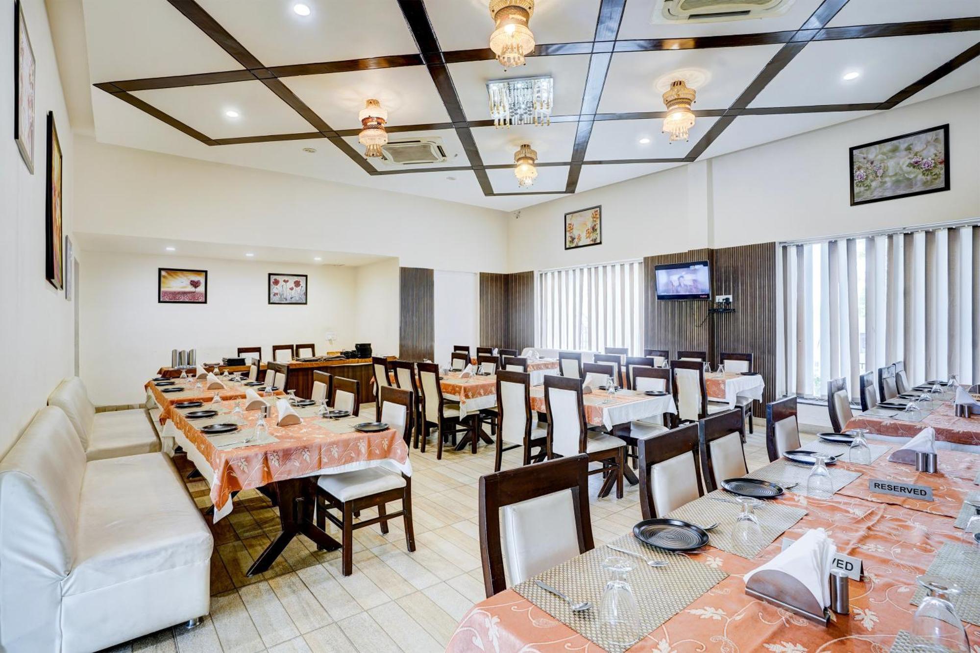 Hotel Amrit Manthan Chittorgarh Eksteriør billede