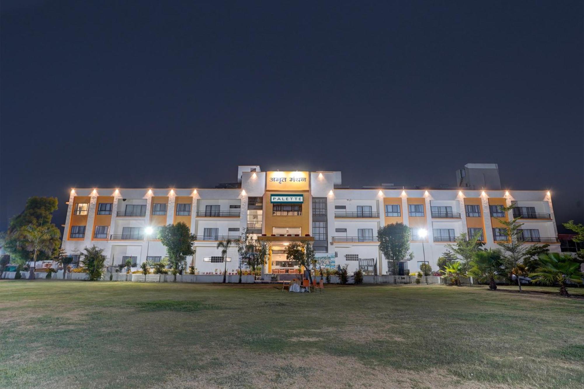 Hotel Amrit Manthan Chittorgarh Eksteriør billede