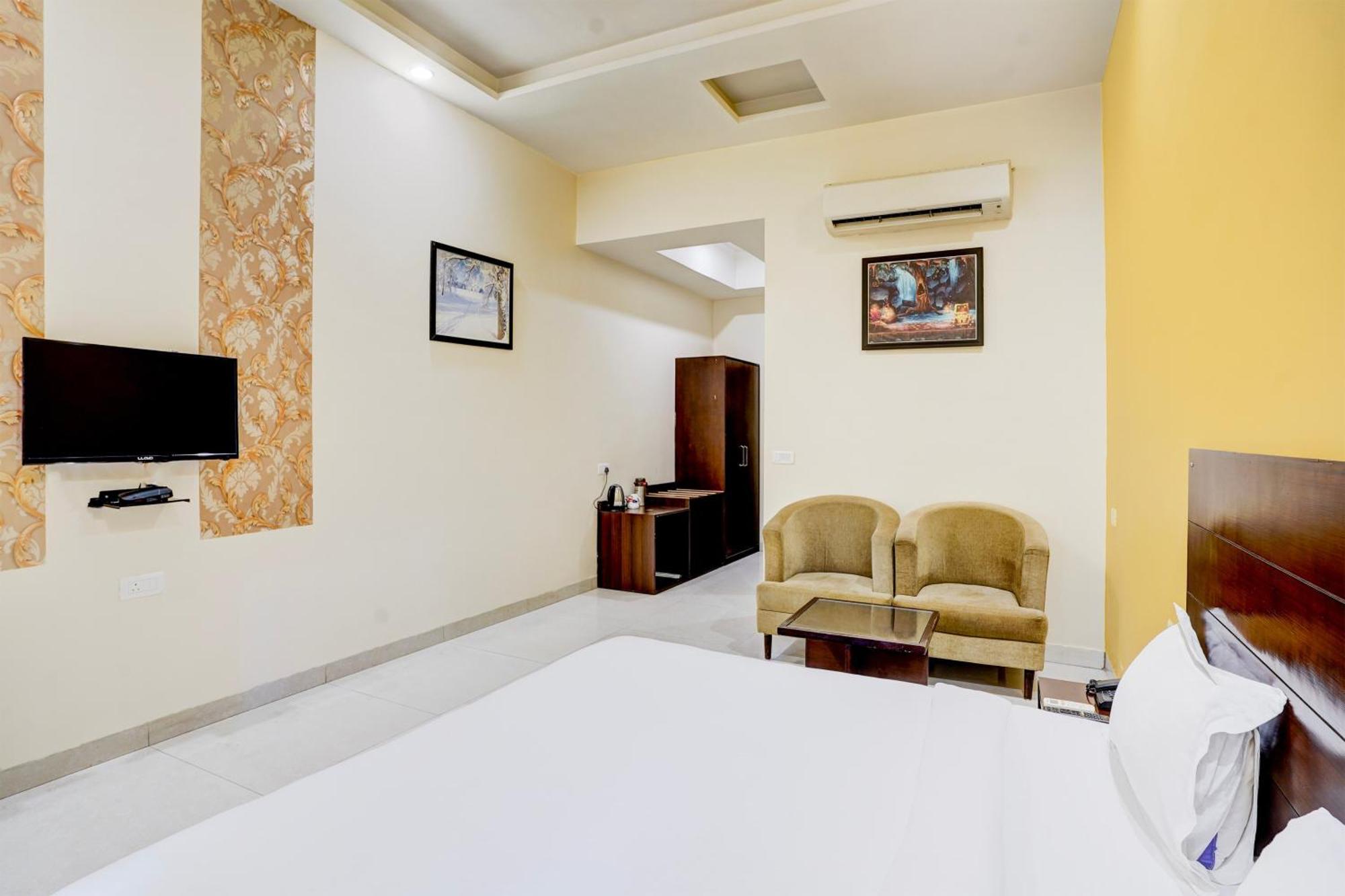 Hotel Amrit Manthan Chittorgarh Eksteriør billede