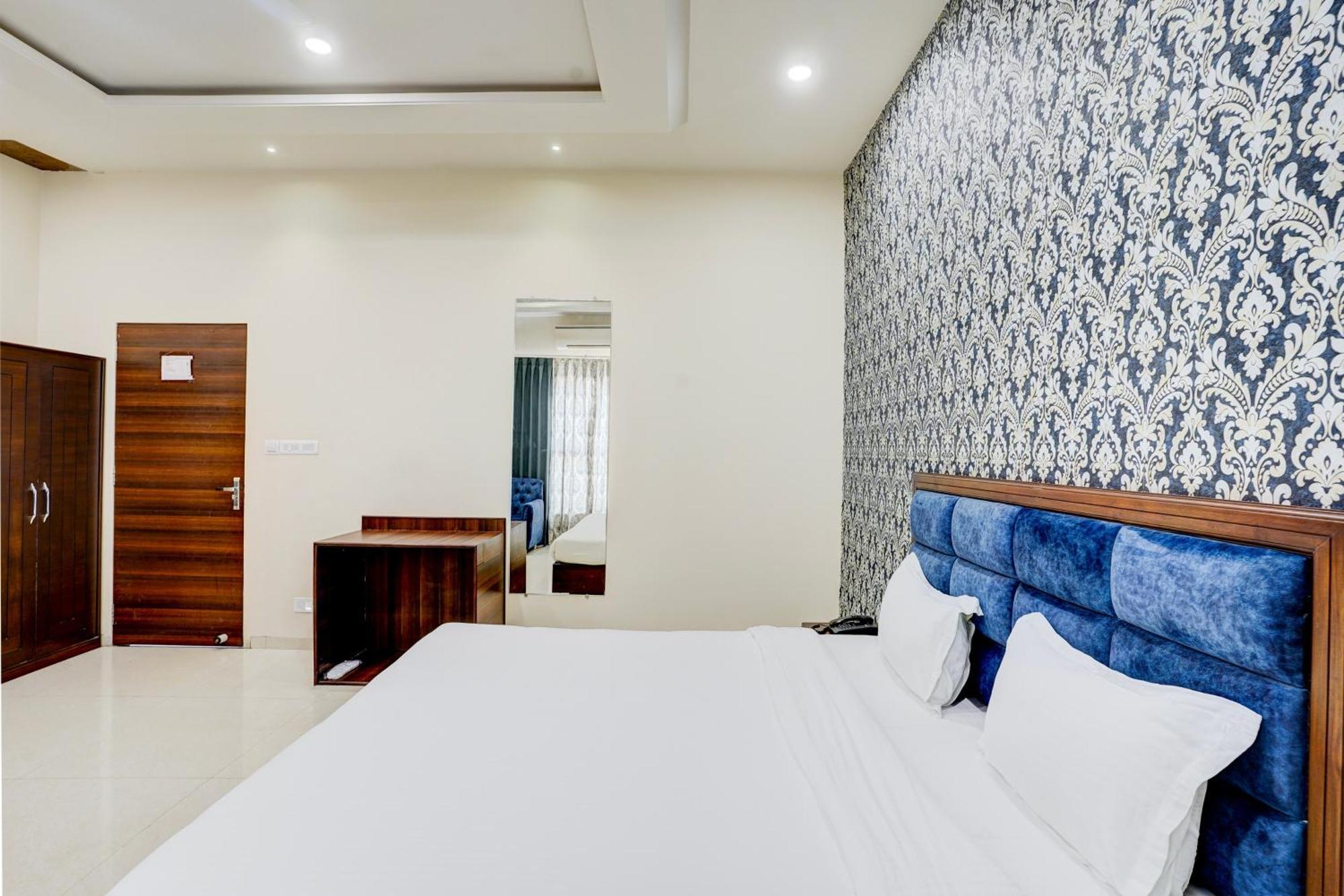 Hotel Amrit Manthan Chittorgarh Eksteriør billede
