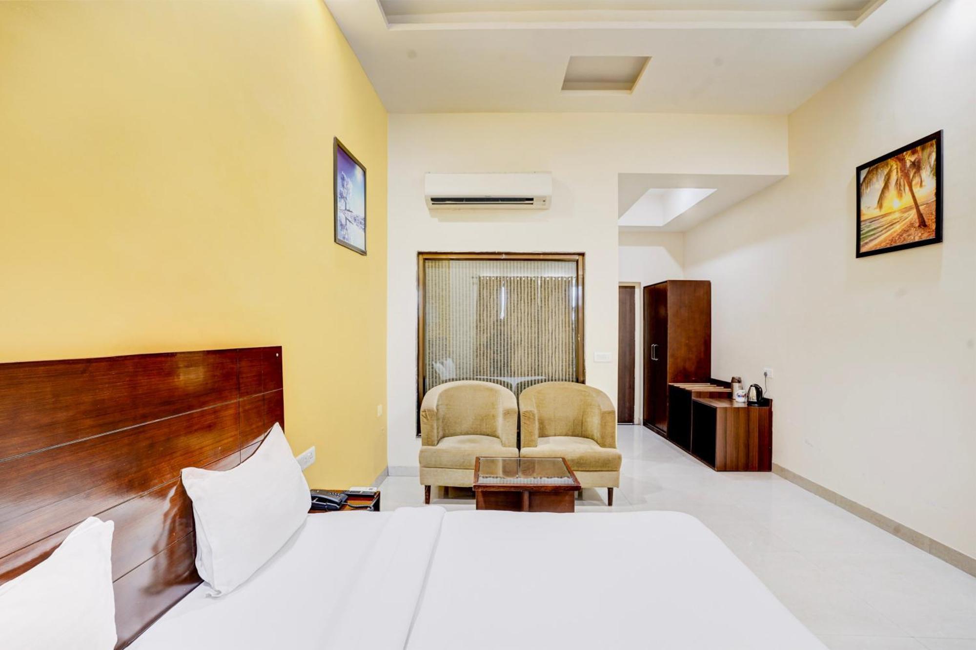 Hotel Amrit Manthan Chittorgarh Eksteriør billede