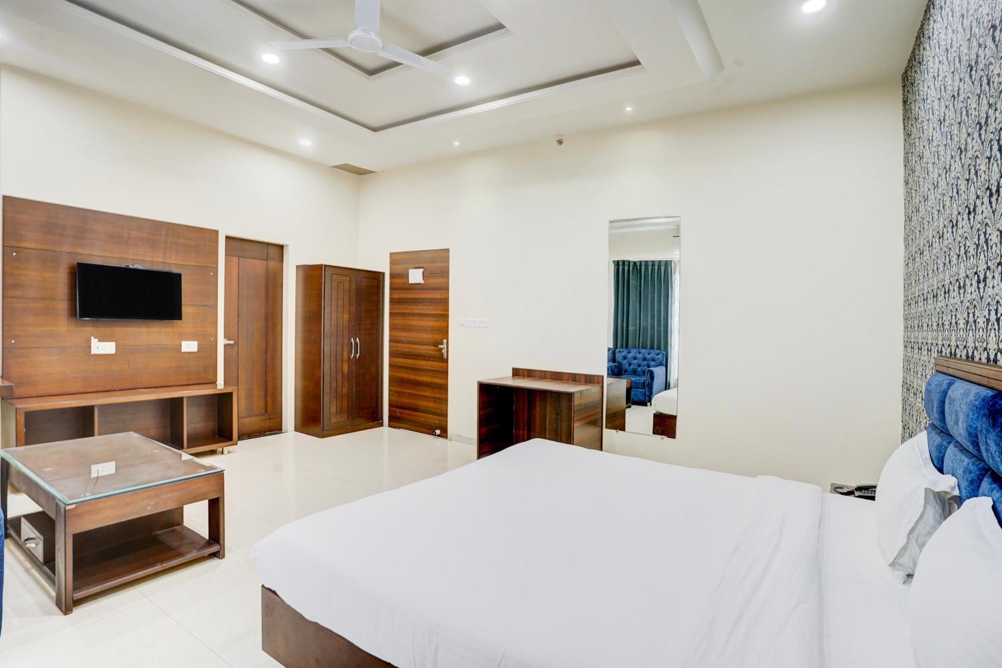 Hotel Amrit Manthan Chittorgarh Eksteriør billede